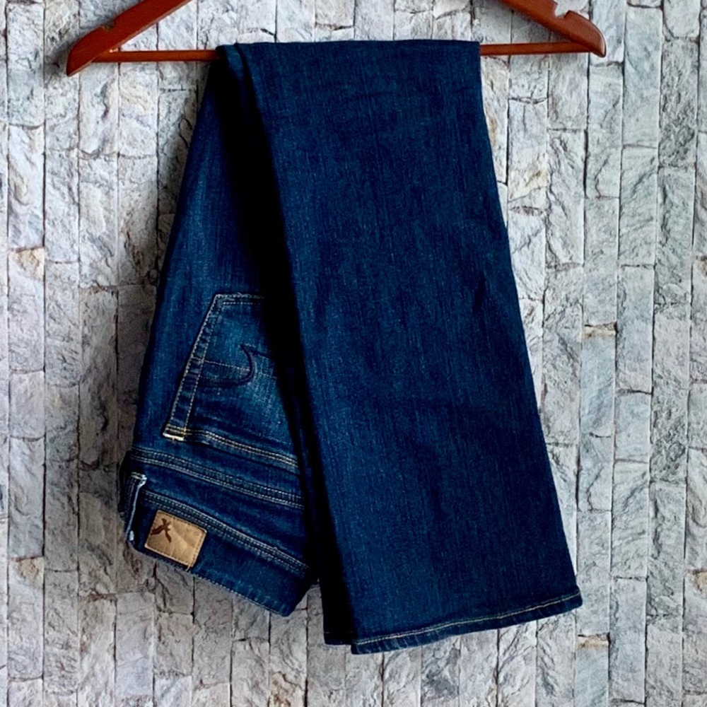 AEO Kick Boot Stretch size 6 Short